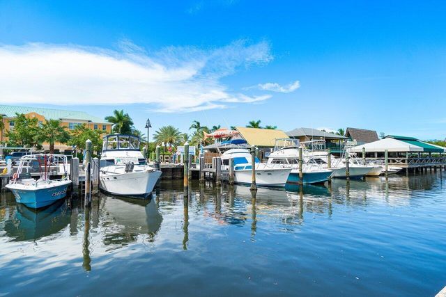 625 Casa Loma Boulevard 602, Boynton Beach, FL 33435