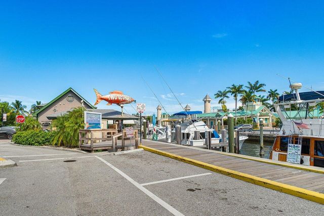 625 Casa Loma Boulevard 602, Boynton Beach, FL 33435