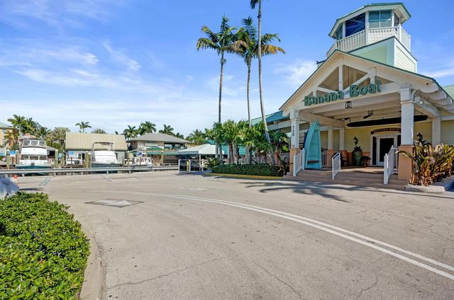 625 Casa Loma Boulevard 602, Boynton Beach, FL 33435