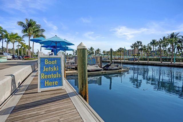 625 Casa Loma Boulevard 602, Boynton Beach, FL 33435