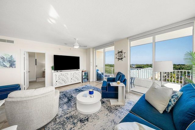 625 Casa Loma Boulevard 602, Boynton Beach, FL 33435
