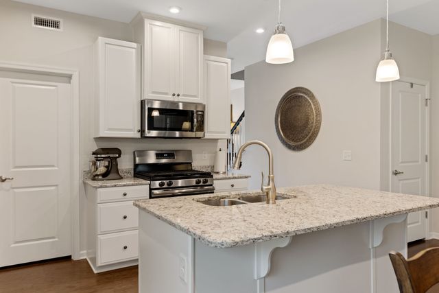 226 Audrey Dr, Spring Hill, TN 37174