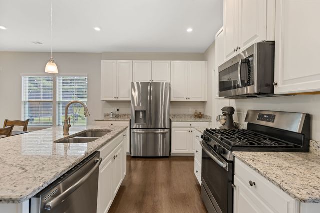 226 Audrey Dr, Spring Hill, TN 37174