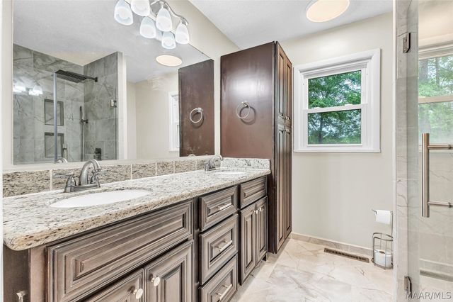 336 STONE RIVER Loop, Wetumpka, AL 36092