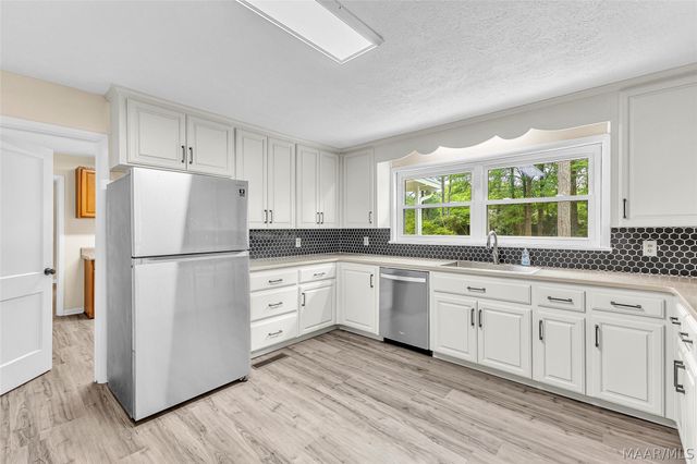 336 STONE RIVER Loop, Wetumpka, AL 36092