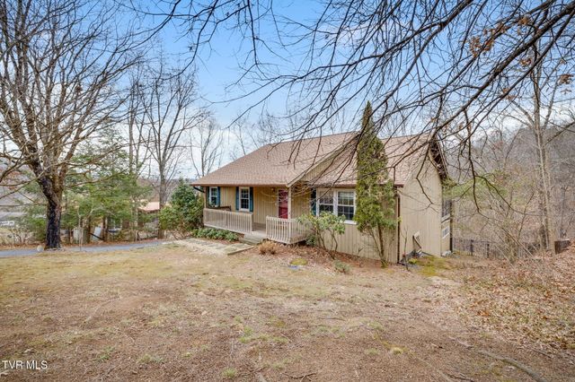 2809 Oak Cliff Court, Johnson City, TN 37601