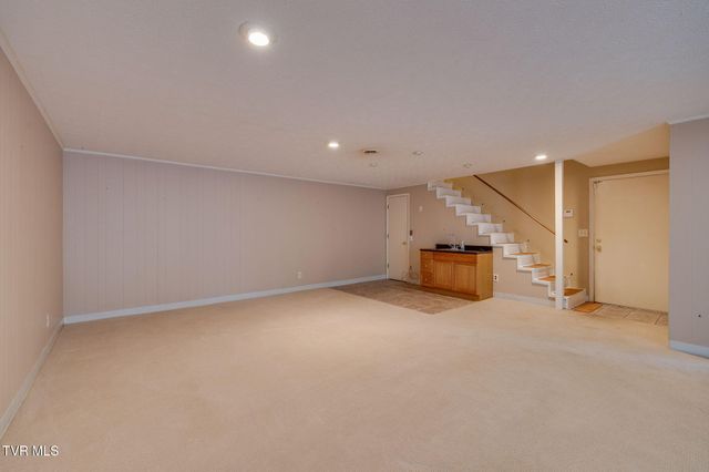 2809 Oak Cliff Court, Johnson City, TN 37601