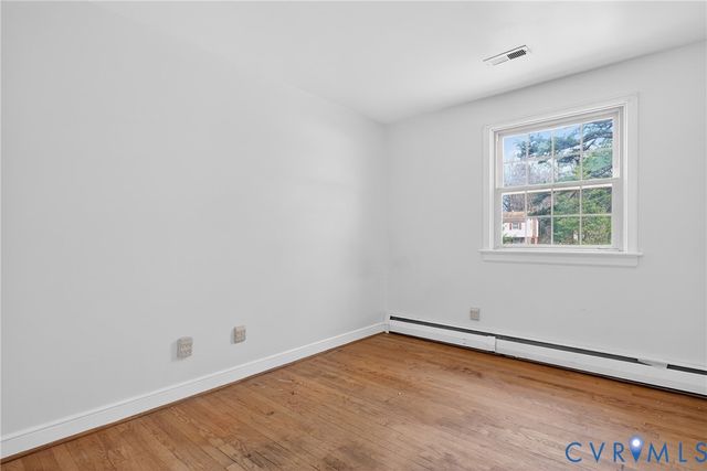 9201 Claymont Dr, Henrico, VA 23229