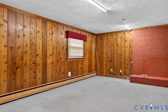 9201 Claymont Dr, Henrico, VA 23229