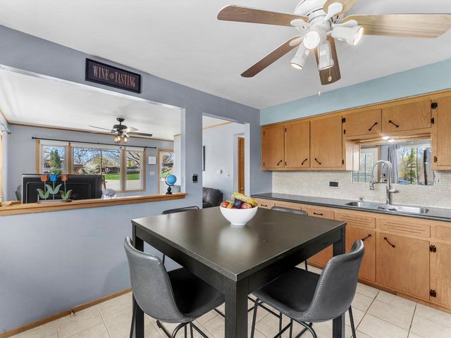 813 Riverview DRIVE, Plymouth, WI 53073