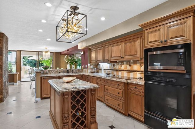 216 Kavenish Drive, Rancho Mirage, CA 92270