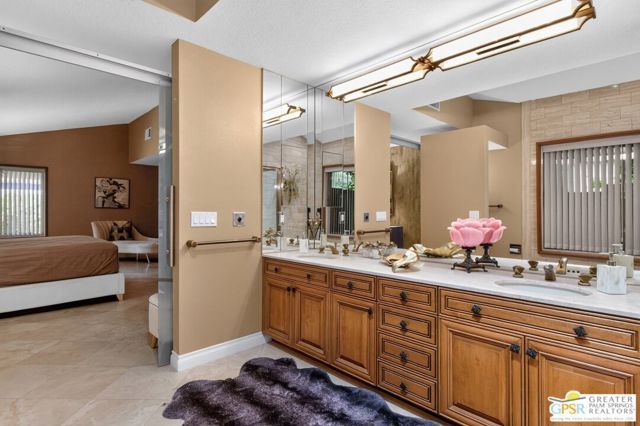 216 Kavenish Drive, Rancho Mirage, CA 92270
