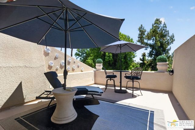 216 Kavenish Drive, Rancho Mirage, CA 92270