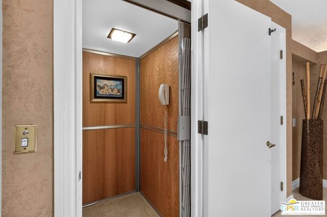 216 Kavenish Drive, Rancho Mirage, CA 92270