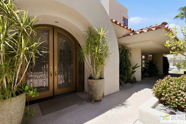 216 Kavenish Drive, Rancho Mirage, CA 92270