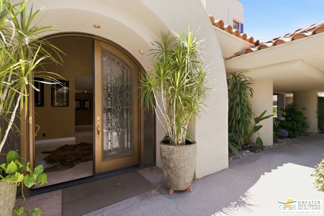 216 Kavenish Drive, Rancho Mirage, CA 92270