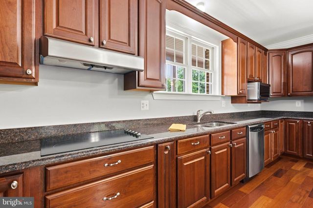 4570 HAWTHORNE RD, Indian Head, MD 20640