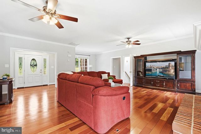 4570 HAWTHORNE RD, Indian Head, MD 20640