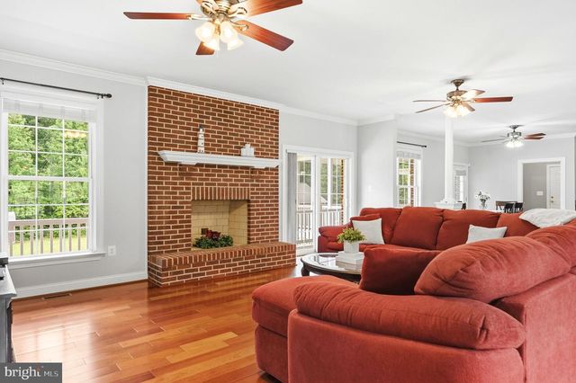 4570 HAWTHORNE RD, Indian Head, MD 20640