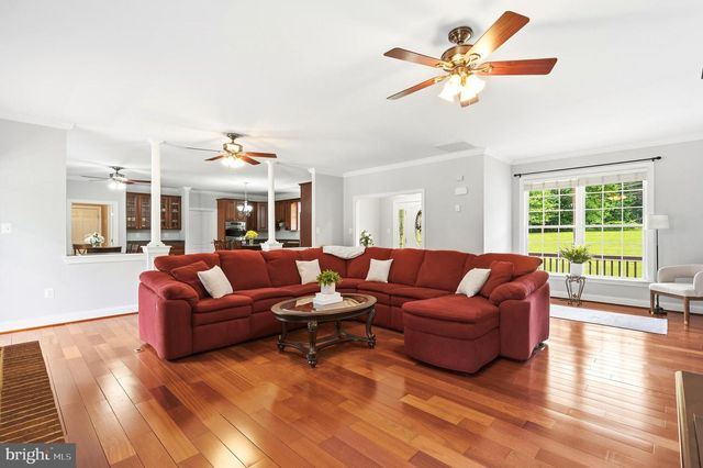 4570 HAWTHORNE RD, Indian Head, MD 20640