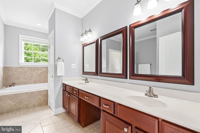 4570 HAWTHORNE RD, Indian Head, MD 20640