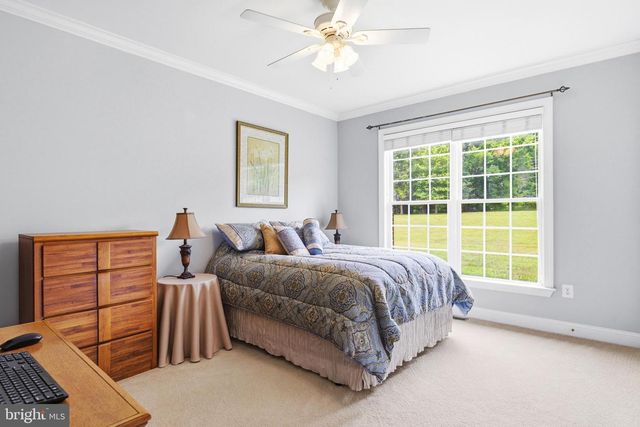 4570 HAWTHORNE RD, Indian Head, MD 20640