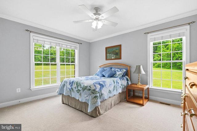 4570 HAWTHORNE RD, Indian Head, MD 20640