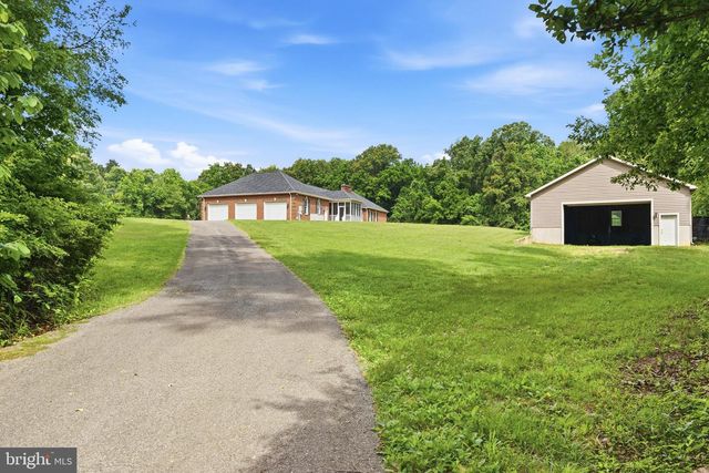 4570 HAWTHORNE RD, Indian Head, MD 20640