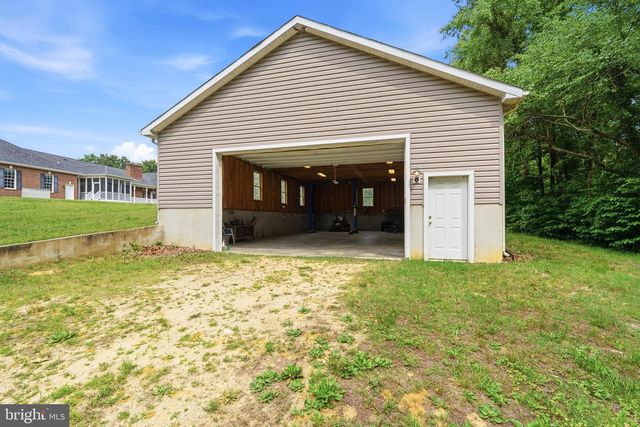 4570 HAWTHORNE RD, Indian Head, MD 20640