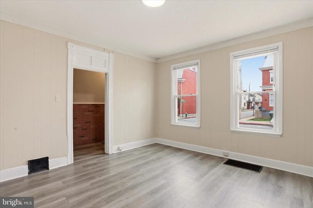 813-815 W WASHINGTON, Hagerstown, MD 21740