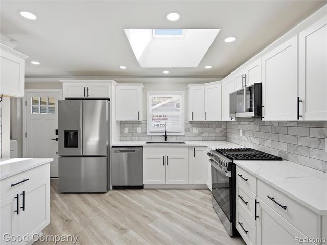 1112 Millard Avenue, Royal Oak, MI 48073