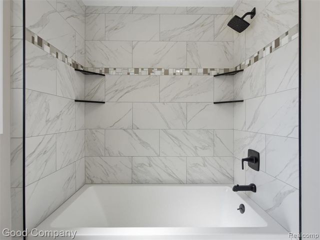 1112 Millard Avenue, Royal Oak, MI 48073