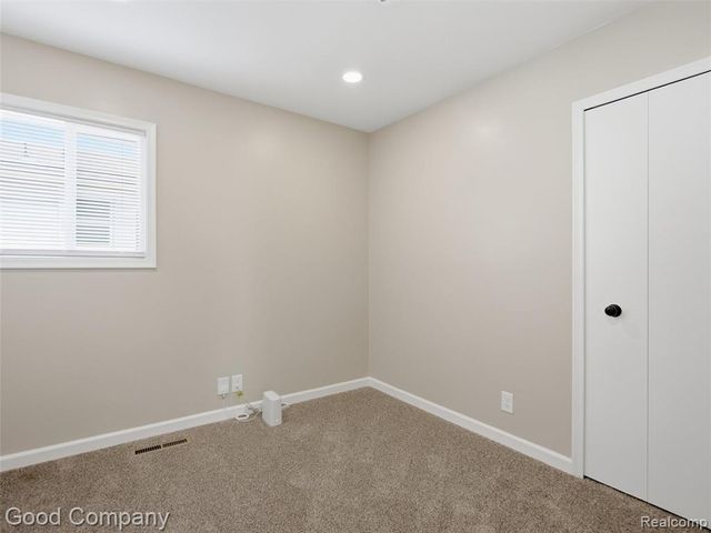 1112 Millard Avenue, Royal Oak, MI 48073