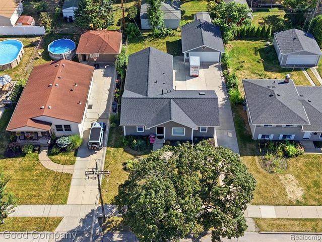 1112 Millard Avenue, Royal Oak, MI 48073