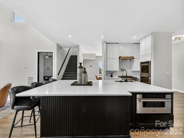 4987 Wildlife Lane, Sherrills Ford, NC 28673