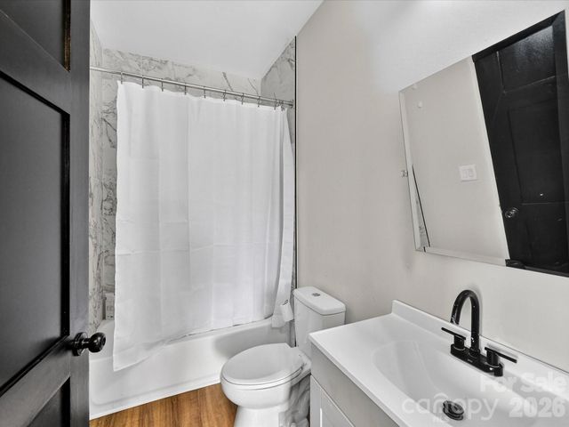 4987 Wildlife Lane, Sherrills Ford, NC 28673