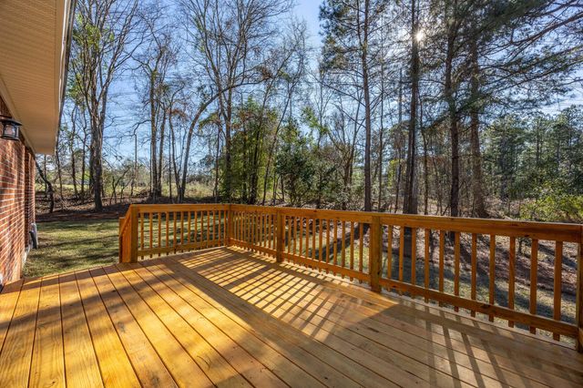 5513 NE Columbia Road, Orangeburg, SC 29118