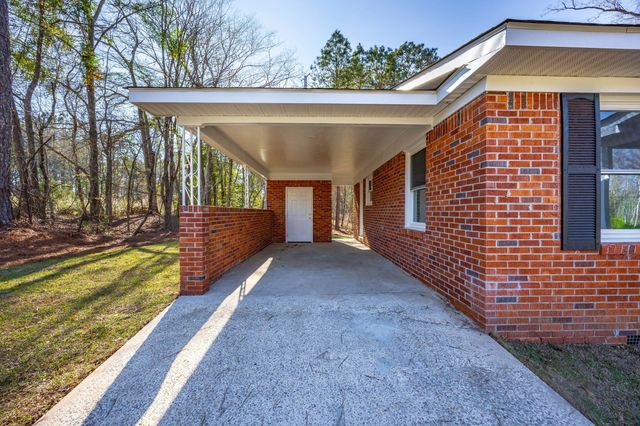 5513 NE Columbia Road, Orangeburg, SC 29118