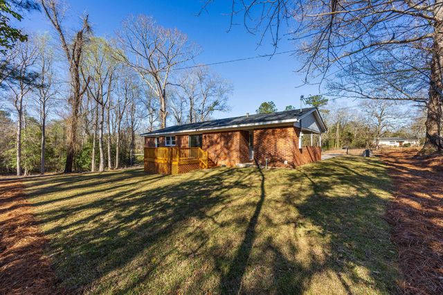 5513 NE Columbia Road, Orangeburg, SC 29118