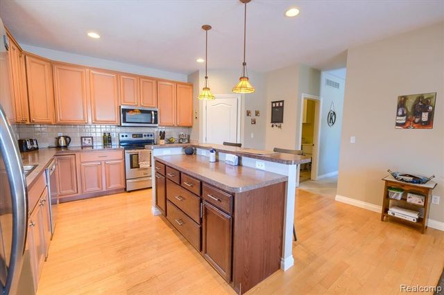 2474 Lonesome Dove Trail, Lapeer, MI 48446