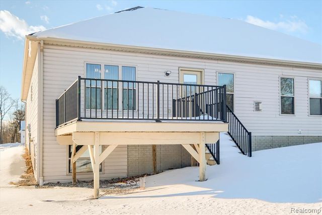 2474 Lonesome Dove Trail, Lapeer, MI 48446