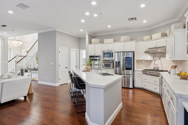 28828 Bailey Ranch Rd, Hayward, CA 94542