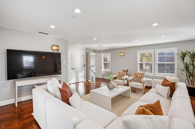 28828 Bailey Ranch Rd, Hayward, CA 94542