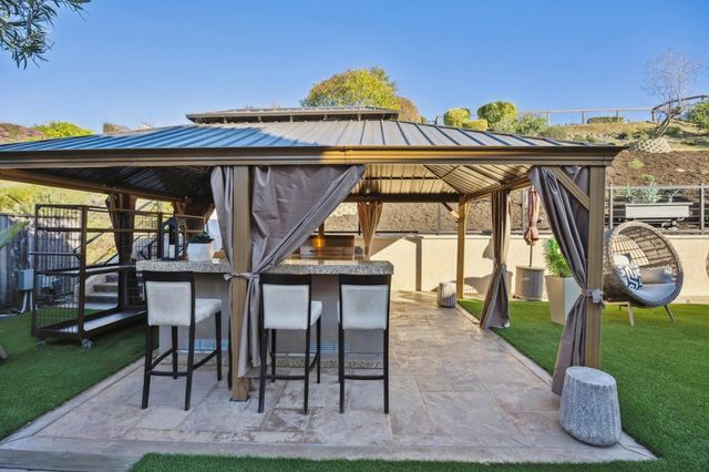 28828 Bailey Ranch Rd, Hayward, CA 94542