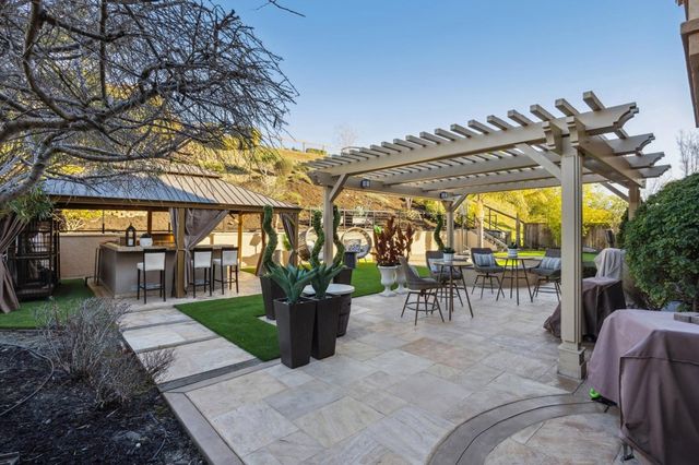 28828 Bailey Ranch Rd, Hayward, CA 94542