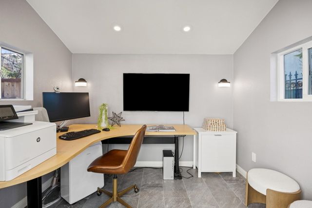 28828 Bailey Ranch Rd, Hayward, CA 94542