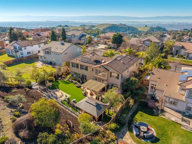 28828 Bailey Ranch Rd, Hayward, CA 94542