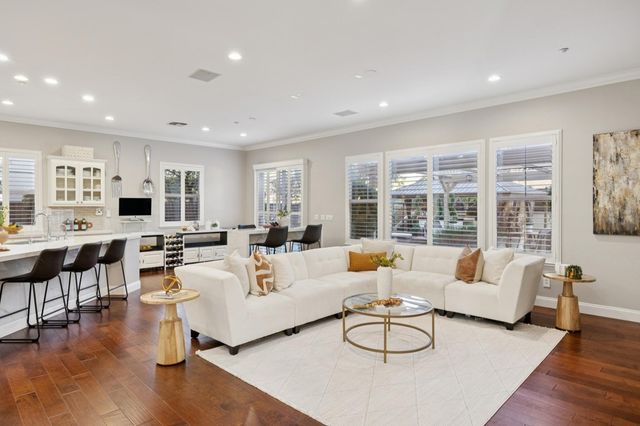 28828 Bailey Ranch Rd, Hayward, CA 94542