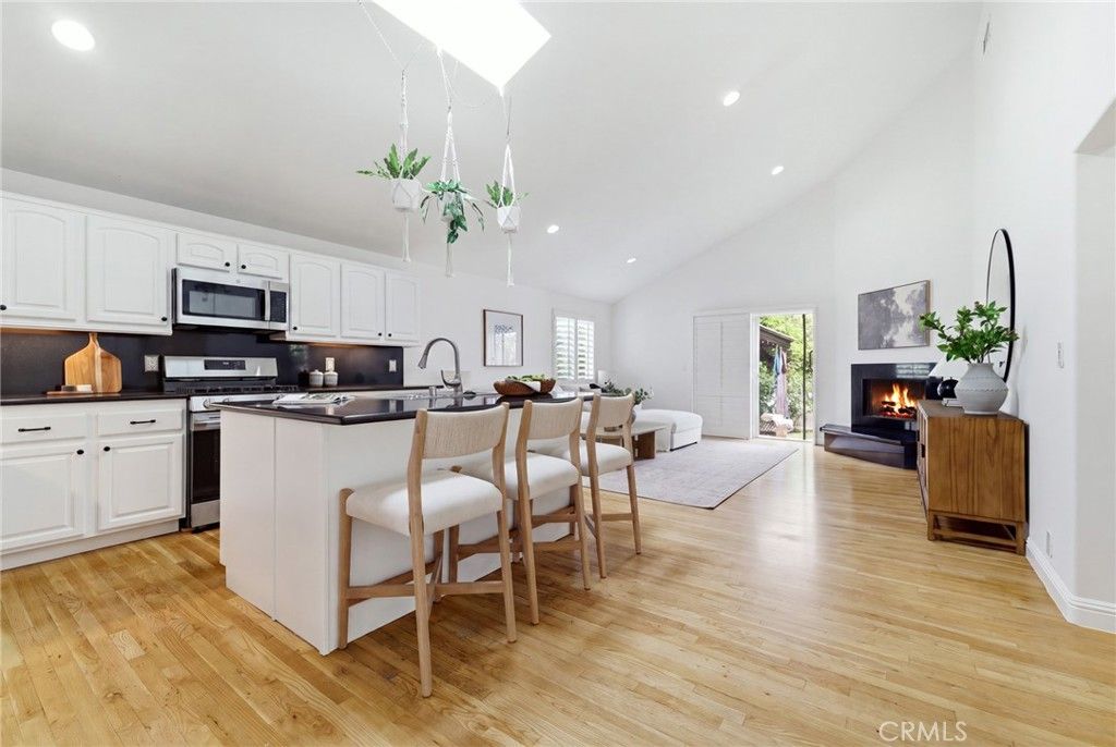 17717 Miranda, Encino, CA 91316 — photo 5