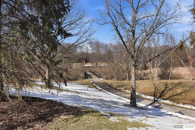 13804 Cuming Street, Omaha, NE 68154